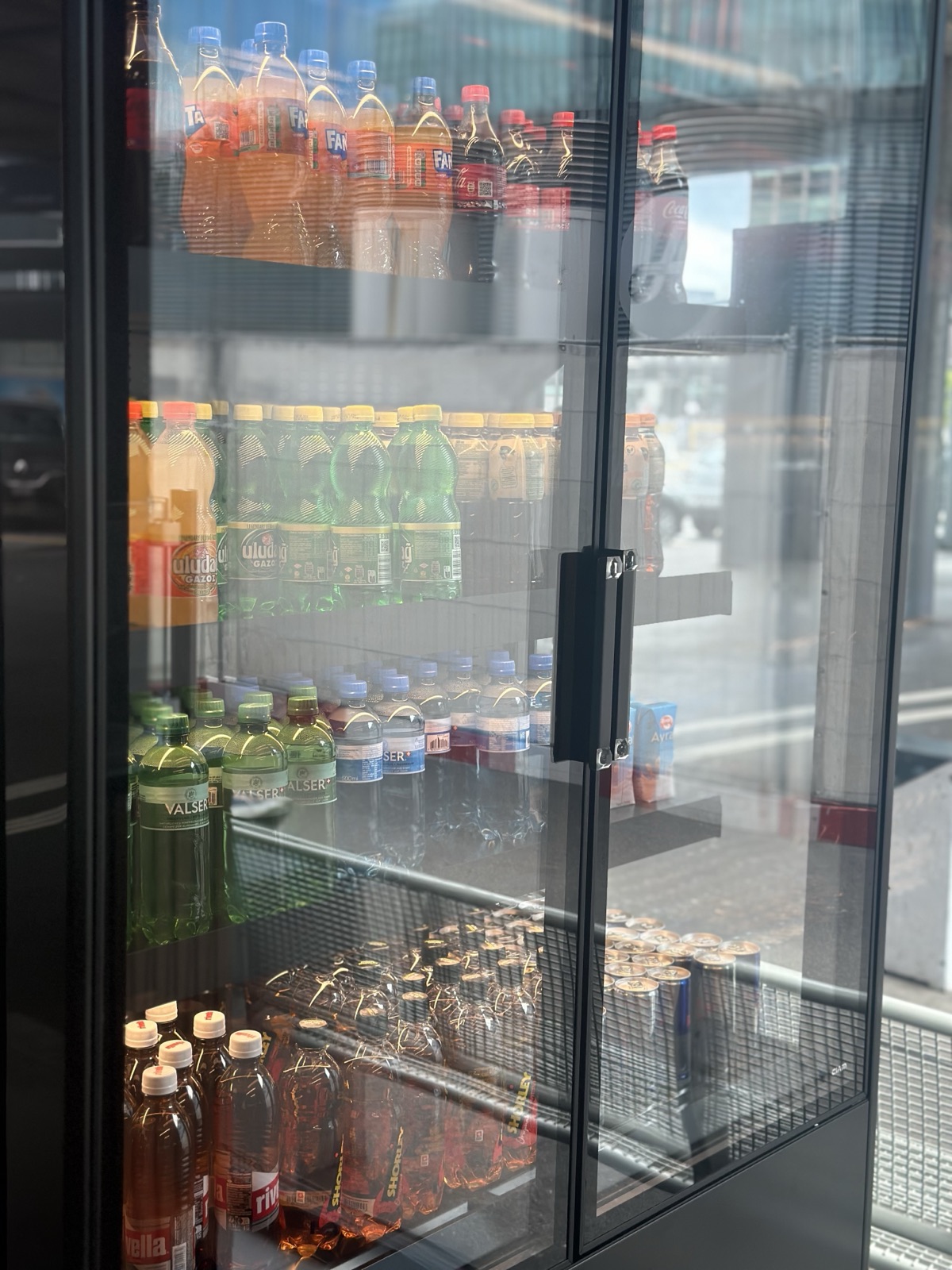 Hemen's Kühlschrank Innenansicht
